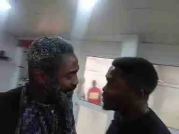 Video: Woli Arole – The Barber